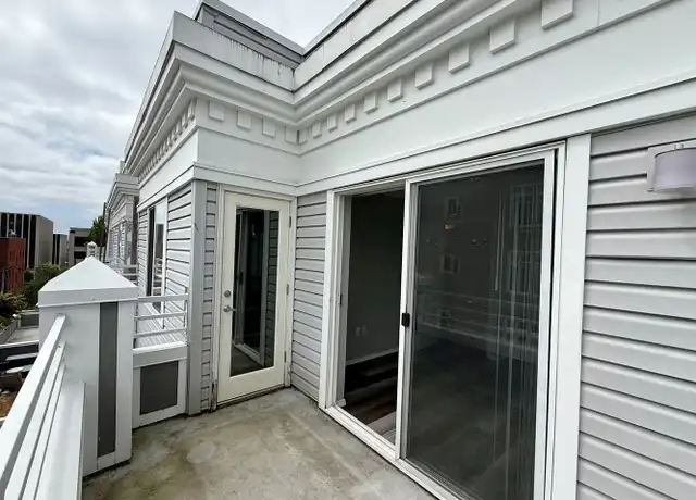 Property at 520 2nd Ave W #405, Seattle, WA, 98119, 1 bed, 1 bath, [object Object]