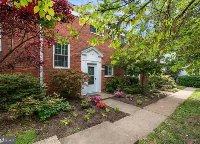 Property at 3372 Gunston Rd, Alexandria, VA, 22302, 2 beds, 1 bath, [object Object]