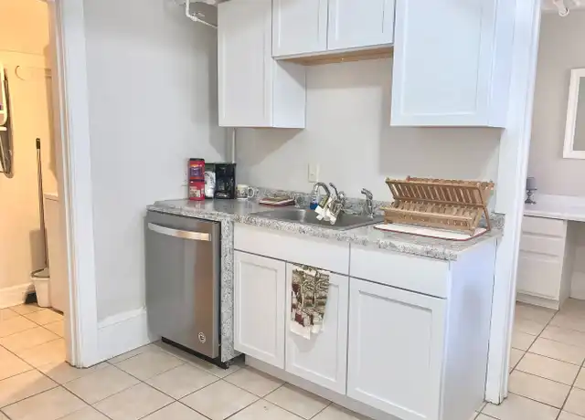 Property at 1030 N Marshall St Unit A, Milwaukee, WI, 53202, 3 beds, 1 bath, [object Object]