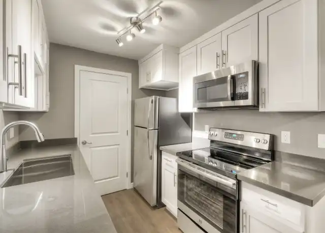 Property at 2020 Waverly Pl N Unit 3, Seattle, WA, 98109, 2 beds, 1 bath, [object Object]