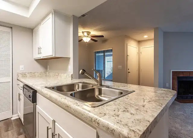 Property at Martin's Creek Apartments - 700 Martins Creek Blvd, Summerville, SC, 29485, 1-2 bed, 1-2 bath, [object Object]