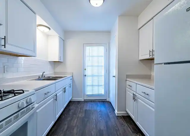 Property at Hillsdale Garden Apartments - 800 W Spring Valley Rd, Richardson, TX, 75080, 1-3 bed, 1-2 bath, [object Object]