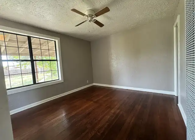 Property at 503 S Sycamore Ave, Roswell, NM, 88203, 2 beds, 2 baths, [object Object]