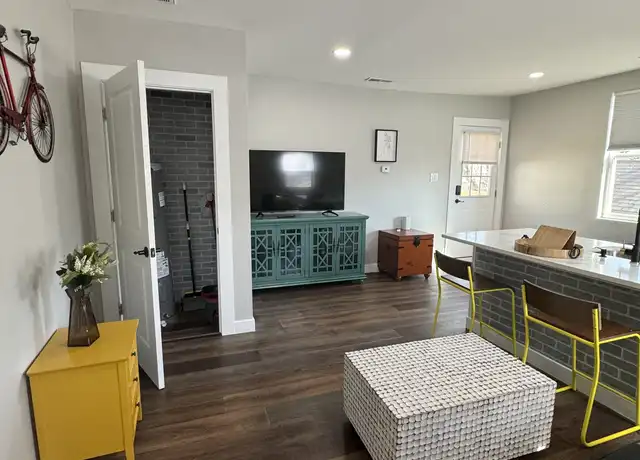 Property at 328 N Euclid Ave Unit C, Indianapolis, IN, 46201, 1 bed, 1 bath, [object Object]