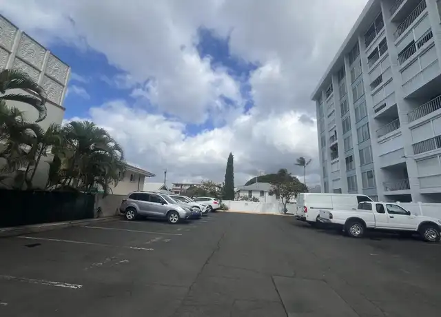Property at 910 Kapahulu Ave #703, Honolulu, HI, 96816, 2 beds, 1 bath, [object Object]