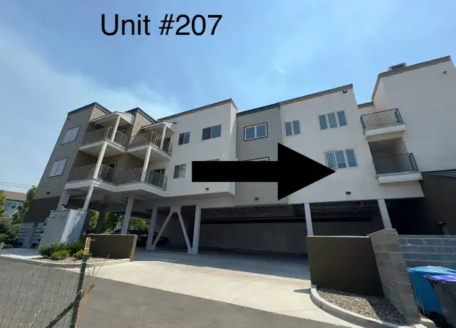 Property at 651 Fair Oaks Ave Unit 207, Ashland, OR, 97520, 1 bed, 1 bath, [object Object]