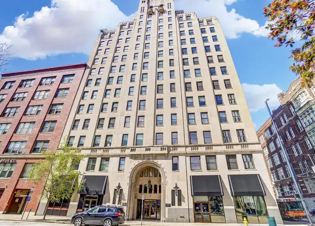 Property at 30 E Central Pkwy, Cincinnati, OH, 45202, 2 beds, 2 baths, [object Object]