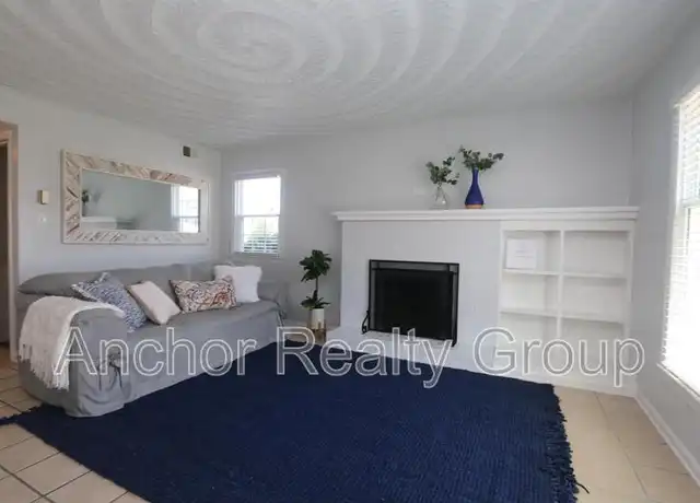 Property at 401 21st St #1, Virginia Beach, VA, 23451, 2 beds, 1.5 baths, [object Object]