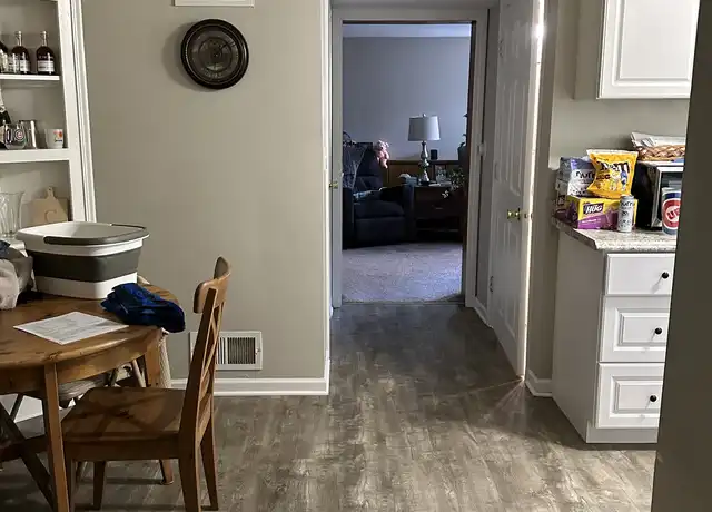 Property at 107 N Mallory Ave, Batavia, IL, 60510, 1 bed, 1 bath, [object Object]