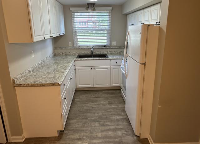Photo of 107 N Mallory Ave, Batavia, IL 60510