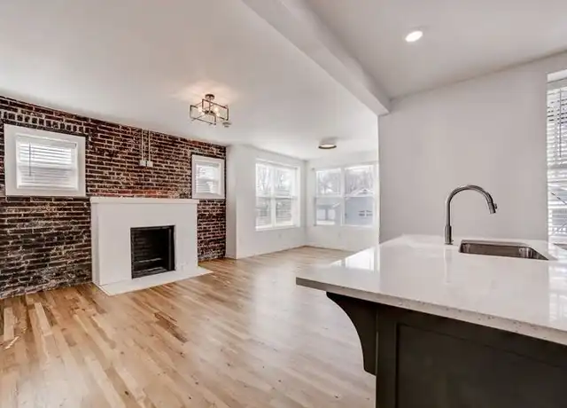 Property at 1123 N Main St Unit 5, Tulsa, OK, 74106, 1 bed, 1 bath, [object Object]