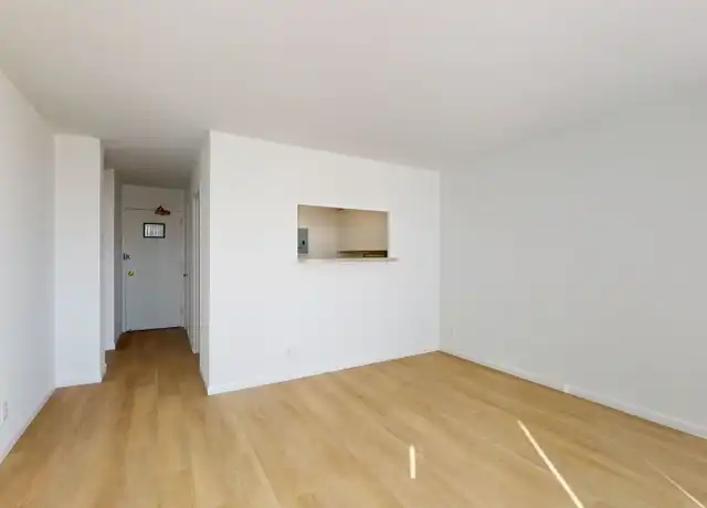 Property at 500 E 33rd St Unit 8-1812, Chicago, IL, 60616, 0 beds, 1 bath, [object Object]