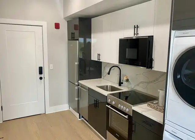 Property at 872 Broadway Unit 305, Somerville, MA, 02144, 0 beds, 1 bath, [object Object]