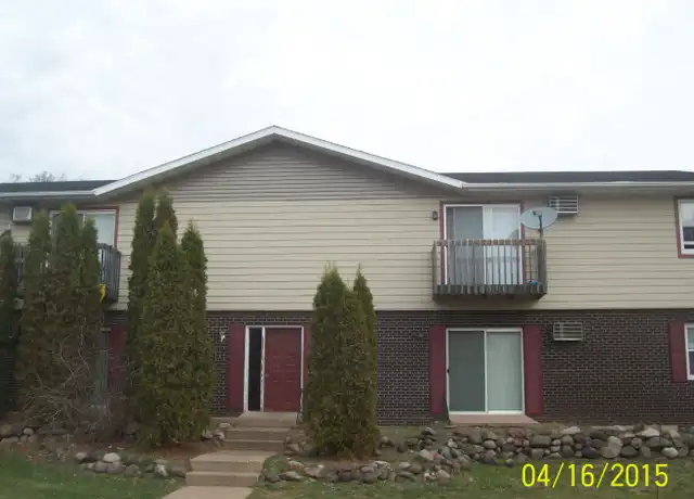 Property at 2304 Sunset Dr Unit 5, Eau Claire, WI, 54703, 3 beds, 1 bath, [object Object]