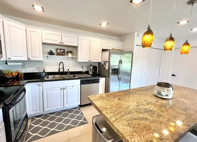 Property at 13781 SW 84th St Unit H, Miami, FL, 33183, 3 beds, 2.5 baths, [object Object]