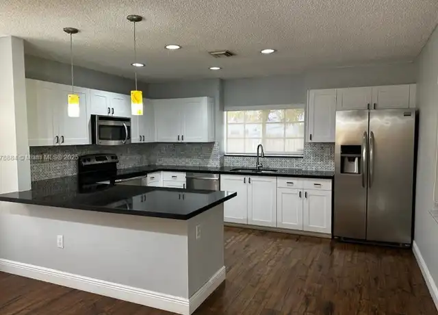Property at 15400 SW 34th St Unit 15400, Miami, FL, 33185, 3 beds, 2 baths, [object Object]