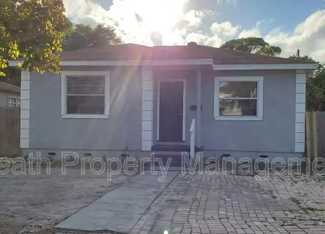 Property at 1425 40th St S, Saint Petersburg, FL, 33711, 3 beds, 2 baths, [object Object]