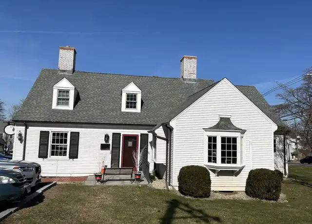 Property at 2 High St Unit 2FL, Farmington, CT, 06032, 1 bed, 1 bath, [object Object]