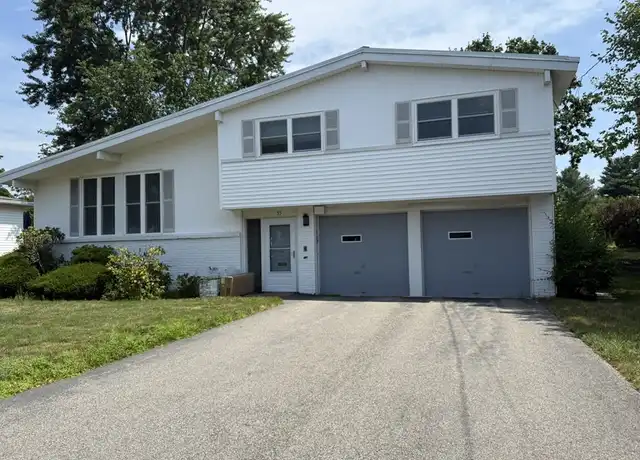 Property at 55 Esty Farm Rd, Newton Center, MA, 02459, 4 beds, 3.5 baths, [object Object]
