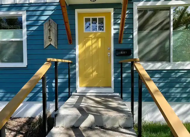 Property at 1215 E Adeline Ave, Coeur D Alene, ID, 83814, 2 beds, 1 bath, [object Object]