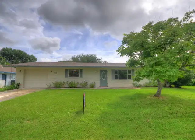 Property at 1155 SE Sabina Ln, Port Saint Lucie, FL, 34983, 3 beds, 2 baths, [object Object]