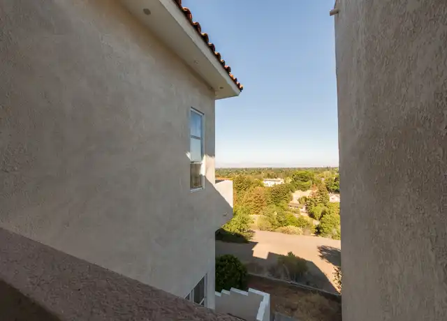 Property at 11672 Dawson Dr, Los Altos Hills, CA, 94024, 4 beds, 6 baths, [object Object]