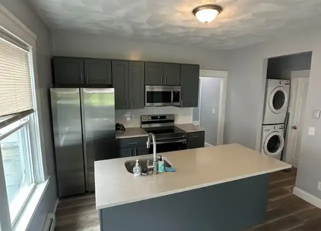 Property at 610 River Ave Unit 2, Providence, RI, 02908, 5 beds, 2 baths, [object Object]
