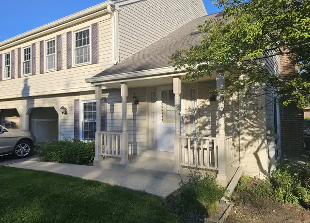 Property at 2662 College Hill Cir #2662, Schaumburg, IL, 60173, 2 beds, 1.5 baths, [object Object]
