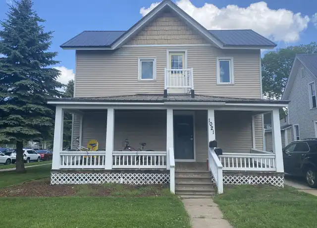 Property at 1021 5th Ave, Eau Claire, WI, 54703, 3 beds, 1 bath, [object Object]