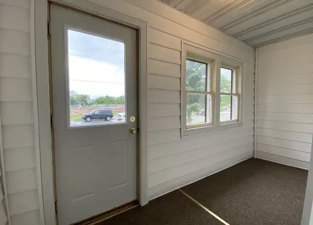 Property at 1021 5th Ave, Eau Claire, WI, 54703, 3 beds, 1 bath, [object Object]
