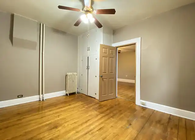 Property at 1021 5th Ave, Eau Claire, WI, 54703, 3 beds, 1 bath, [object Object]