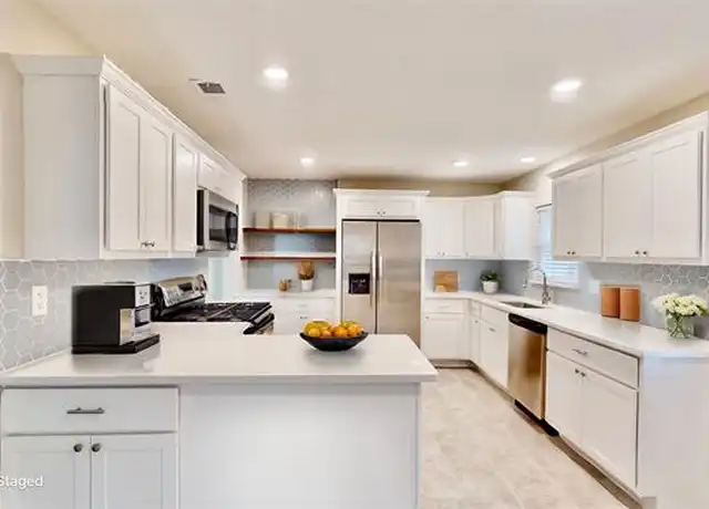Property at 1404 Meadowcrest Dr, Plano, TX, 75075, 3 beds, 1 bath, [object Object]