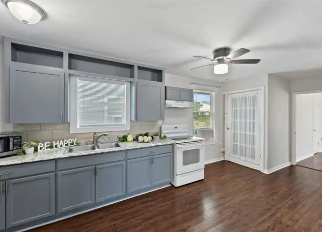 Property at 2518 Anita St, Houston, TX, 77004, 2 beds, 1 bath, [object Object]