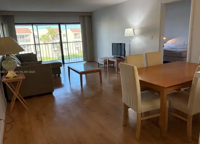 Property at 230 Lakeview Dr #301, Weston, FL, 33326, 2 beds, 2 baths, [object Object]