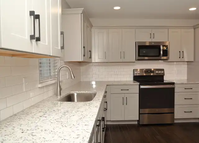 Property at 2 S Lime St Unit 5, Quarryville, PA, 17566, 2 beds, 1 bath, [object Object]