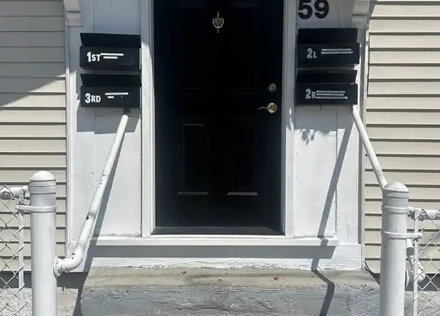 Property at 59 Haverhill St Unit 3, Lawrence, MA, 01840, 3 beds, 1 bath, [object Object]