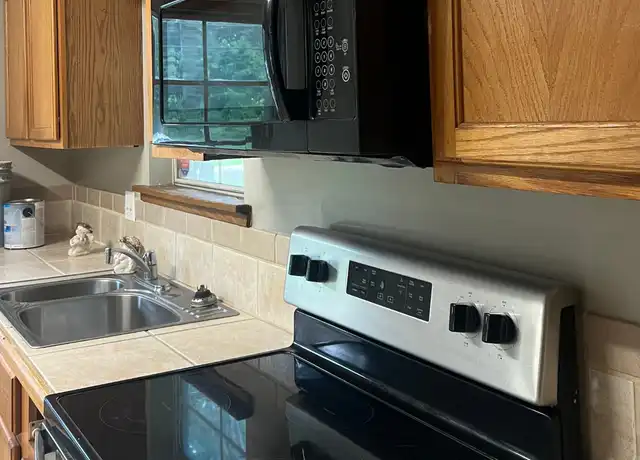 Property at 89 Golf Course Rd, Hattiesburg, MS, 39402, 3 beds, 1 bath, [object Object]