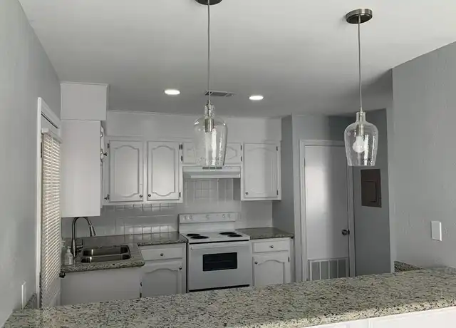 Property at 1805 Jason Ave, Edinburg, TX, 78539, 2 beds, 1.5 baths, [object Object]