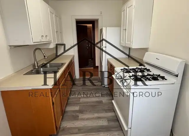 Property at 1215 Saint John Ave Unit 4, Albert Lea, MN, 56007, 2 beds, 1 bath, [object Object]