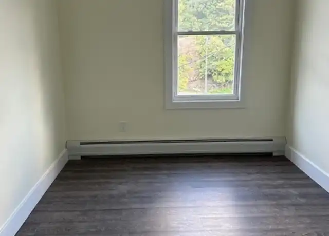 Property at 19 White St, Paterson, NJ, 07522, 3 beds, 1 bath, [object Object]