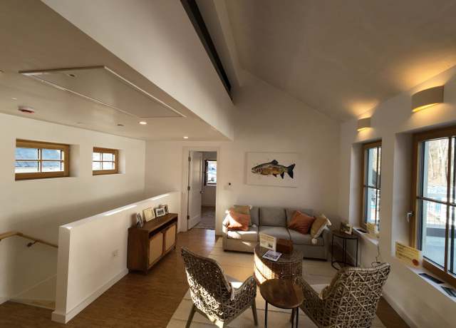 Photo of 17 Cottage Ct Unit 6SR-25B, Newburyport, MA 01950