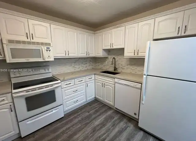 Property at 7840 Camino Real #306, Miami, FL, 33143, 1 bed, 1 bath, [object Object]