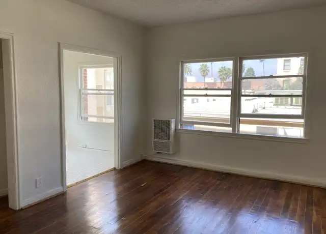 Property at 545 S Hobart Blvd Unit 409, Los Angeles, CA, 90020, 0 beds, 1 bath, [object Object]