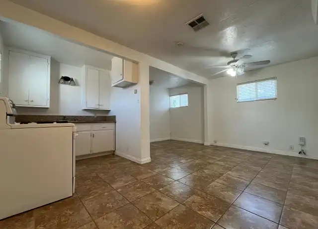 Property at 2800 Peerless Ave Unit 1/2, Bakersfield, CA, 93308, 1 bed, 1 bath, [object Object]