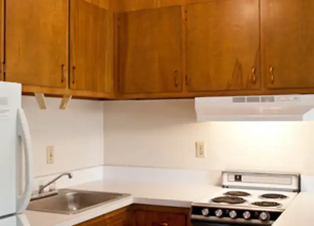 Property at 1211 W 2nd St Apt 33, Bloomington, IN, 47403, 1 bed, 1 bath, [object Object]