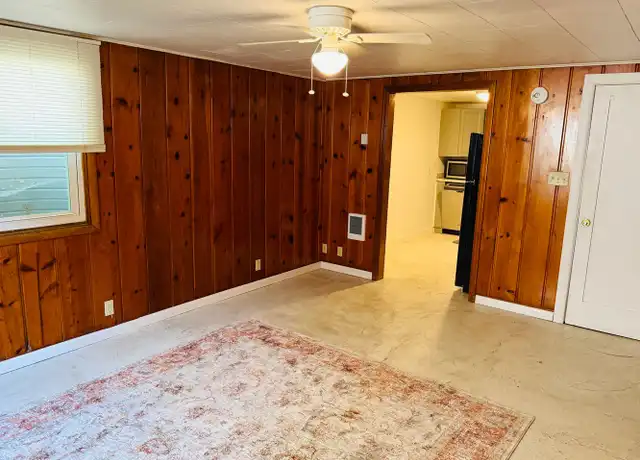 Property at 2416 1/2 11th Ave N Unit Basement Side Entrance, Billings, MT, 59101, 1 bed, 1 bath, [object Object]