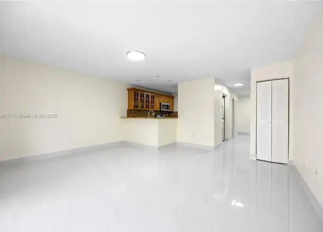Property at 2427 W 52nd Pl Unit 5-1, Hialeah, FL, 33016, 3 beds, 2 baths, [object Object]