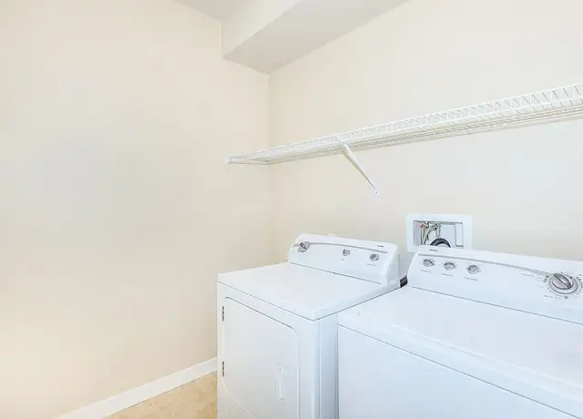 Photo of 37600 College Dr, Palm Desert, CA 92211