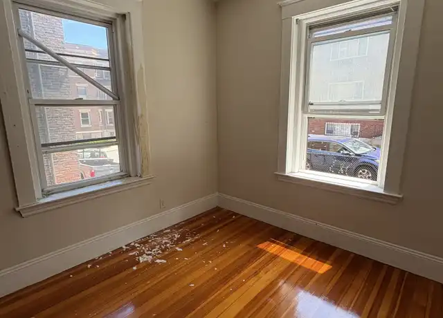 Property at 1368 Commonwealth Ave Unit 1, Allston, MA, 02134, 2 beds, 1 bath, [object Object]