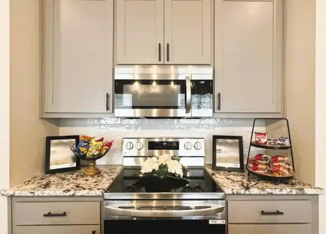 Property at 3208 Naomi Dr, Tyler, TX, 75707, 2 beds, 2 baths, [object Object]